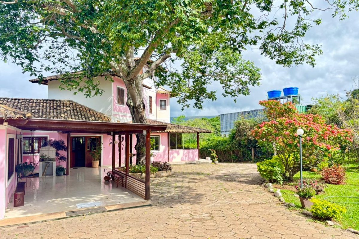 pousada-chapada-dos-veadeiros-casa-rosa-3